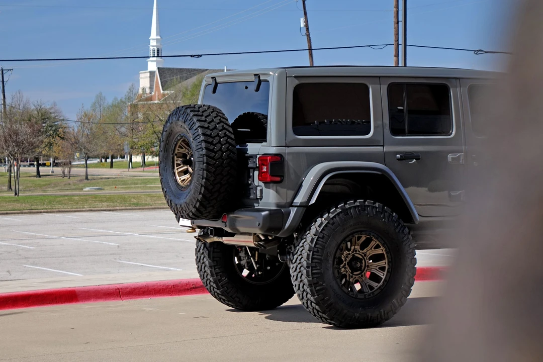 2021 Jeep JL Wrangler - Image 26 of 31