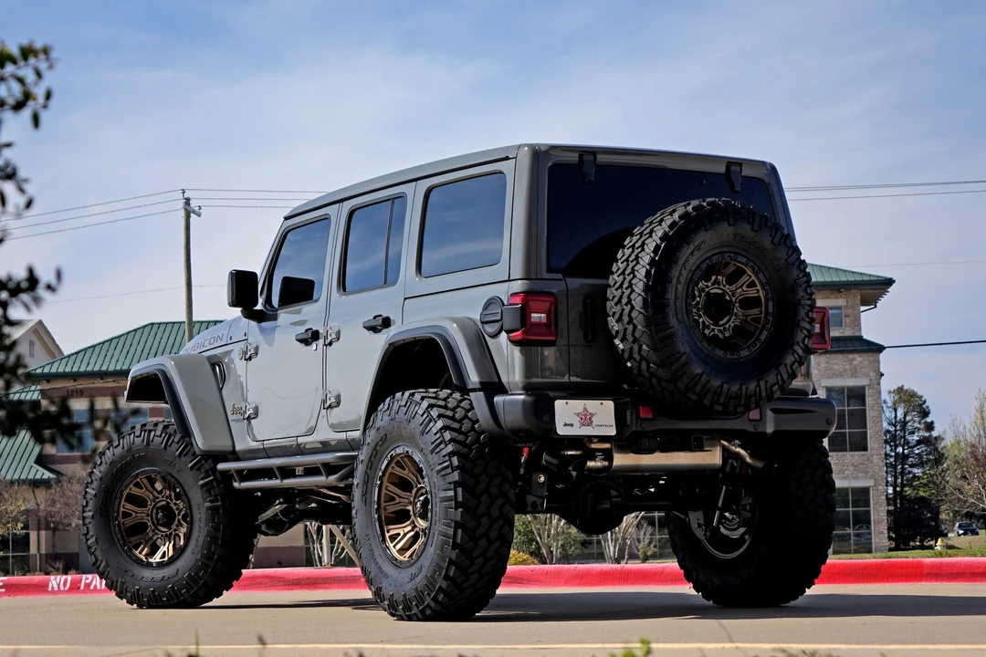 2021 Jeep JL Wrangler - Image 15 of 31