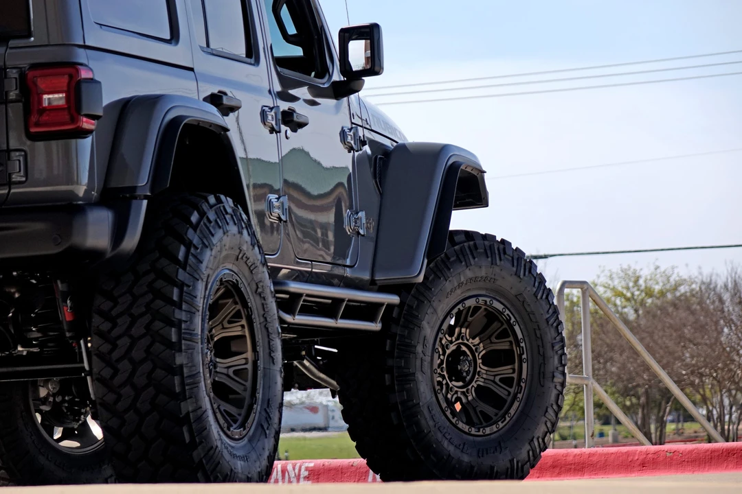 2021 Jeep JL Wrangler - Image 24 of 31