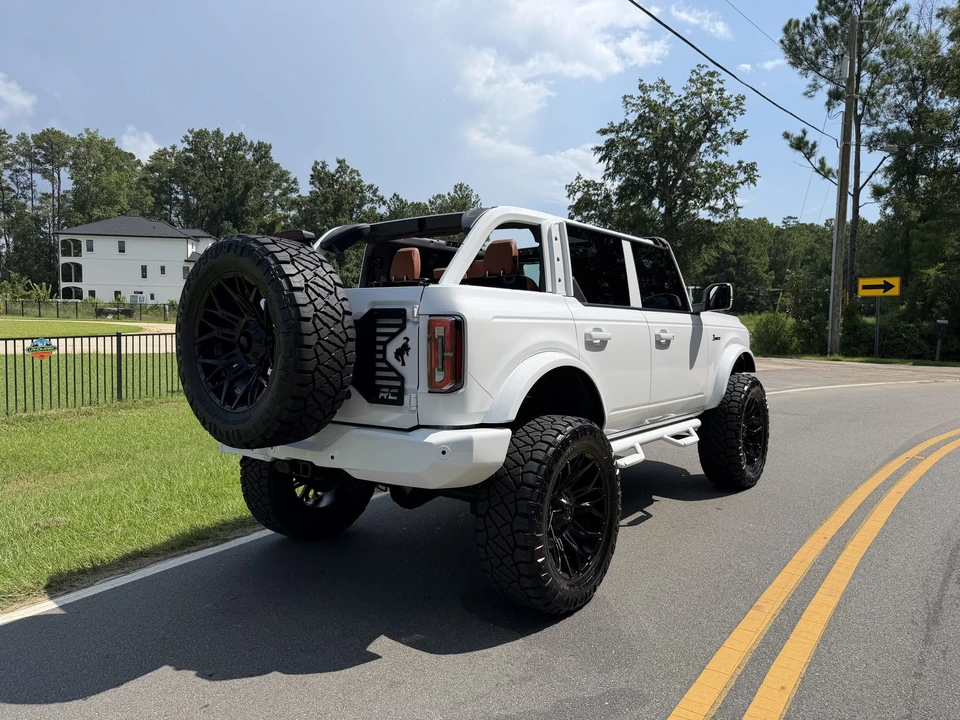 2022 Ford Bronco 6th Gen - Image 22 of 31