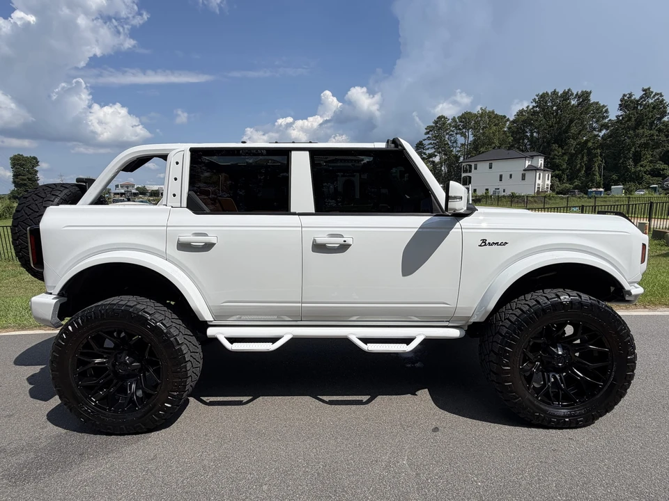2022 Ford Bronco 6th Gen - Image 23 of 31