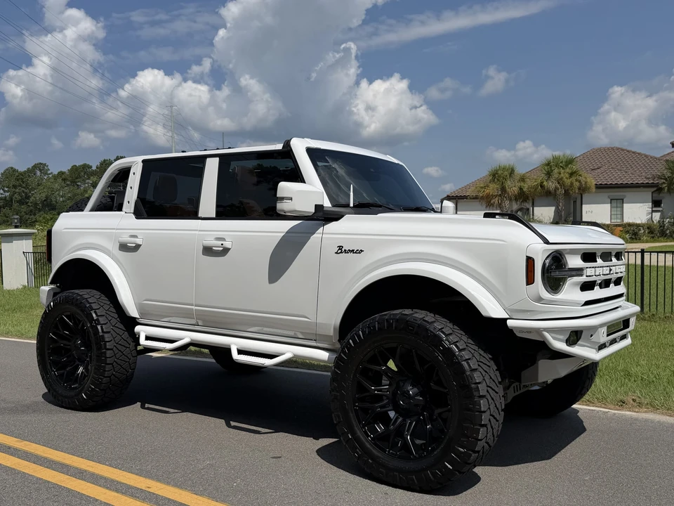 2022 Ford Bronco 6th Gen - Image 24 of 31