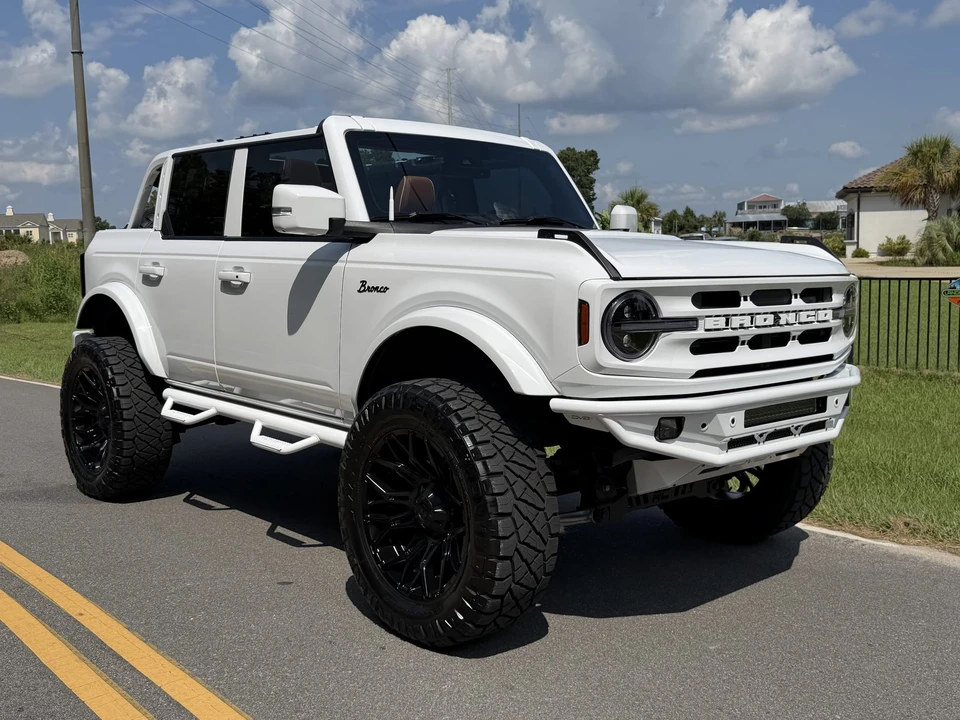 2022 Ford Bronco 6th Gen - Image 25 of 31