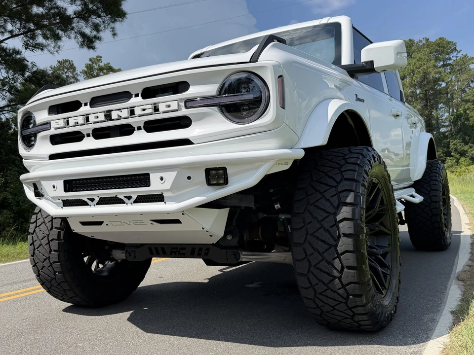 2022 Ford Bronco 6th Gen - Image 29 of 31