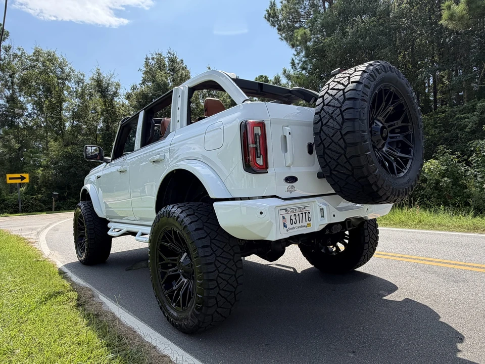 2022 Ford Bronco 6th Gen - Image 18 of 31