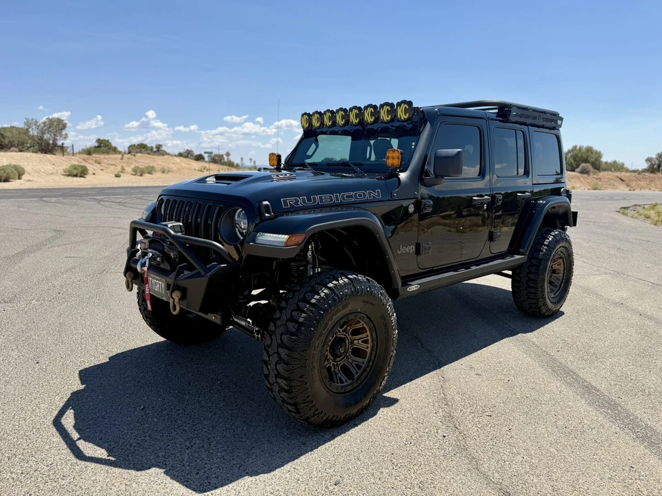 2022 Jeep JL Wrangler - Image 2 of 31