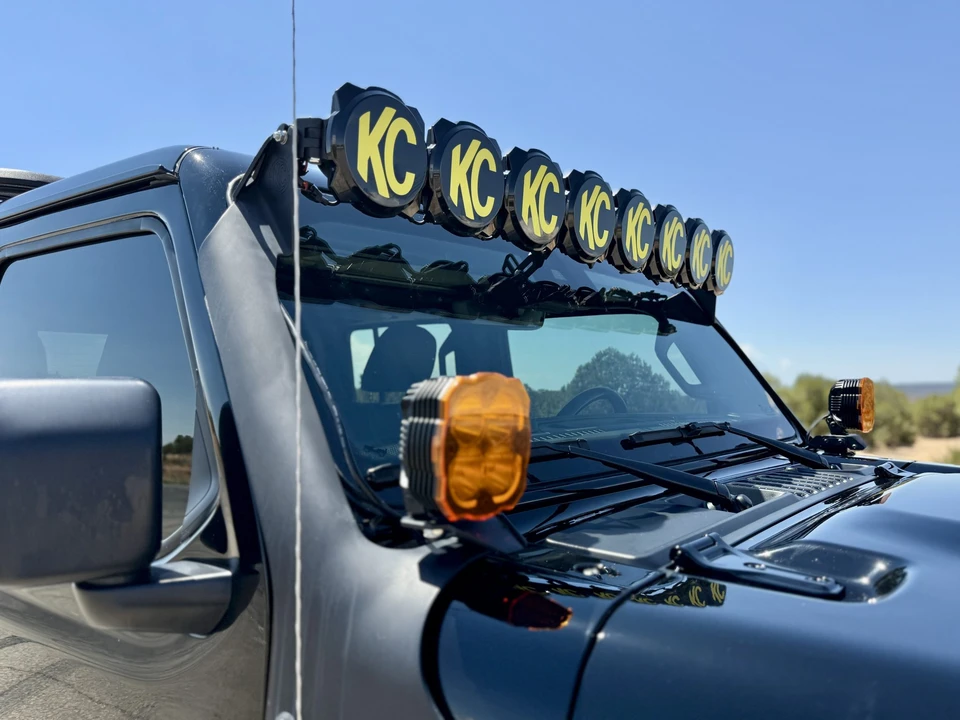 2022 Jeep JL Wrangler - Image 23 of 31