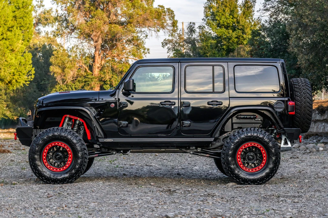 2022 Jeep JL Wrangler - Image 9 of 31