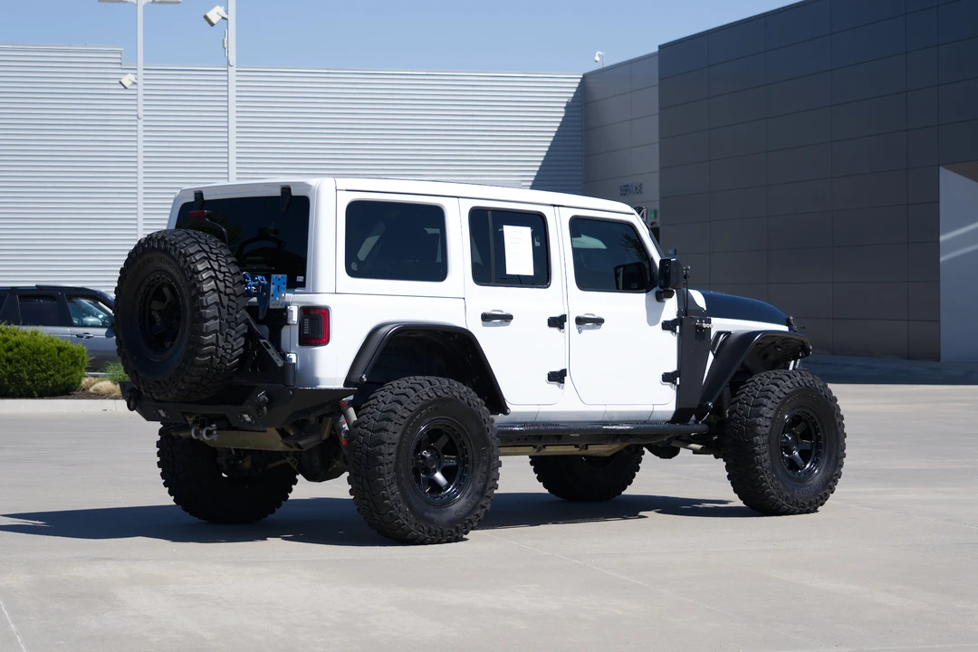 2022 Jeep JL Wrangler - Image 12 of 31