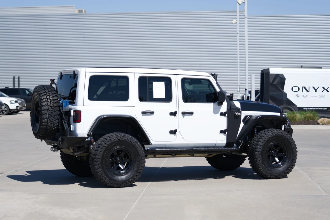 2022 Jeep JL Wrangler - Image 13 of 31