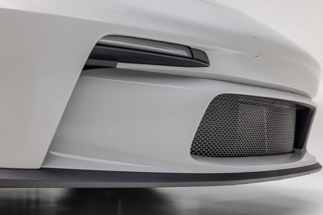 2022 Porsche 992 GT3 Touring - Image 19 of 31