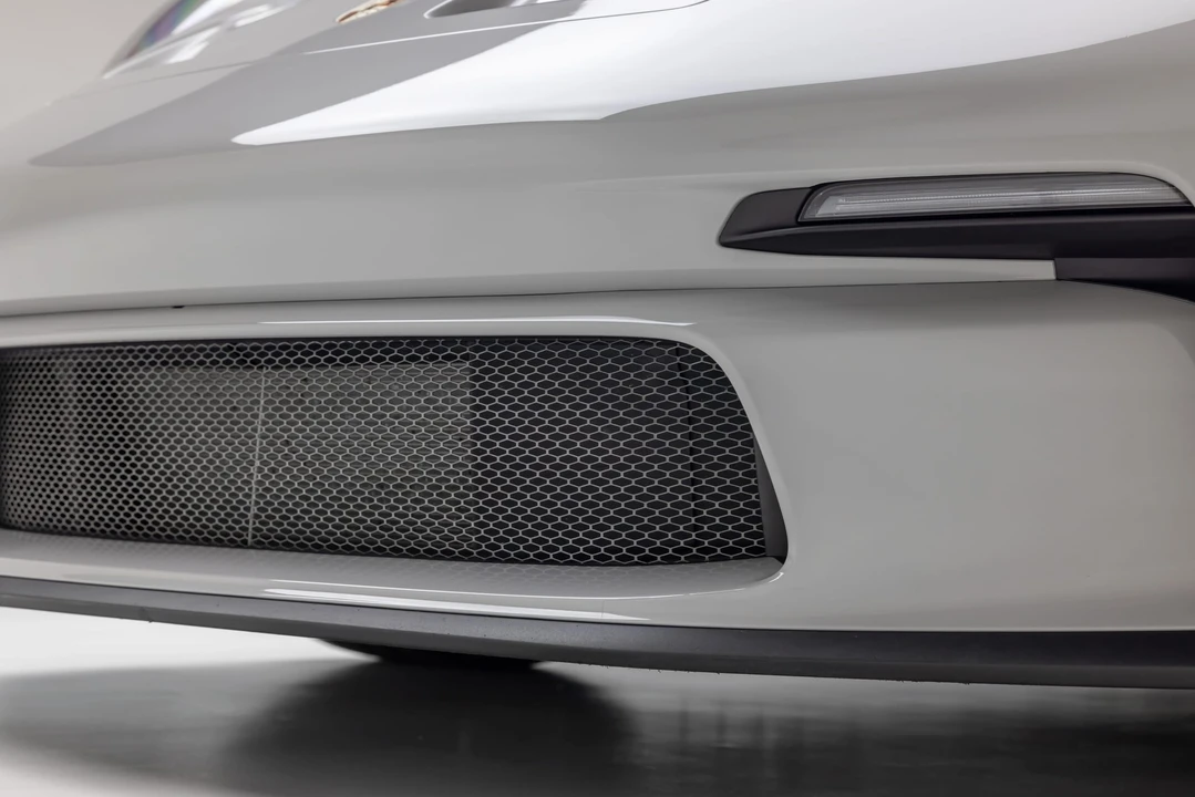 2022 Porsche 992 GT3 Touring - Image 24 of 31
