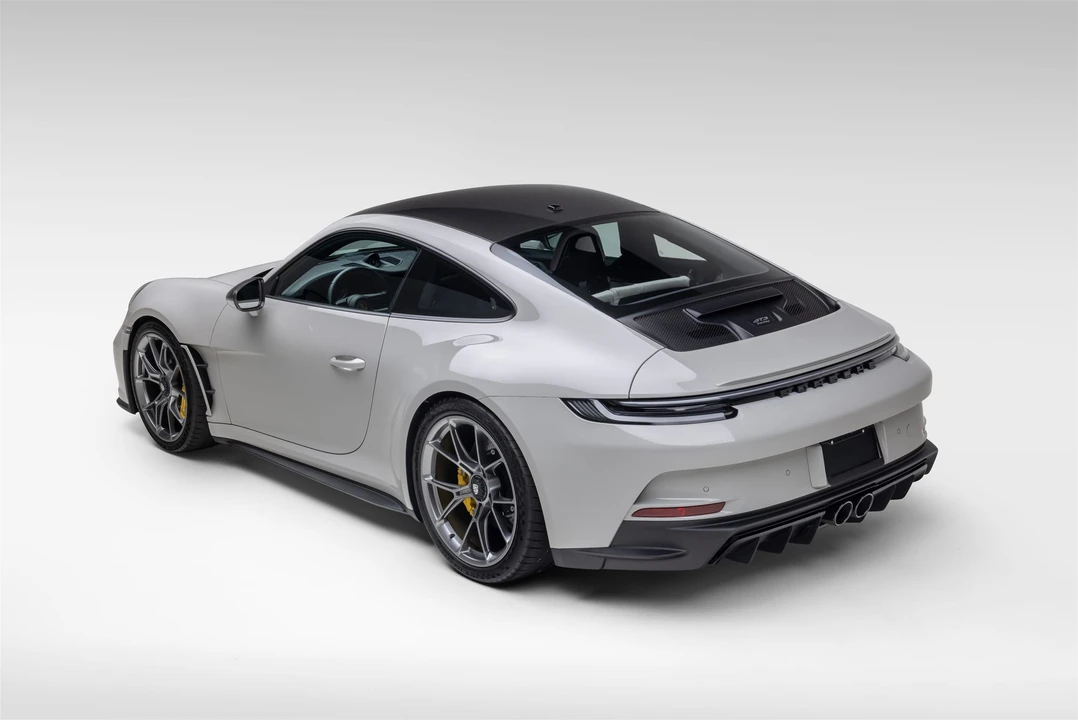 2022 Porsche 992 GT3 Touring - Image 15 of 31