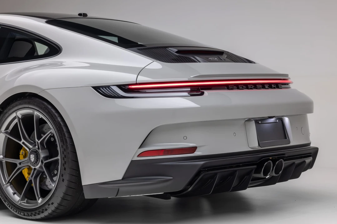 2022 Porsche 992 GT3 Touring - Image 25 of 31