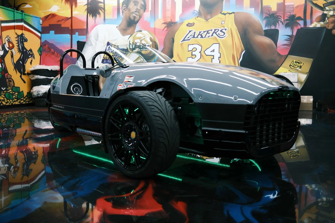 2022 Vanderhall Venice - Image 12 of 31