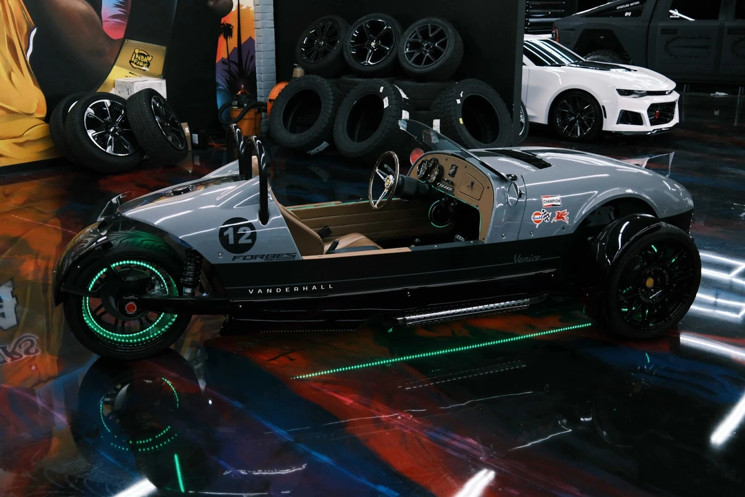 2022 Vanderhall Venice - Image 9 of 31