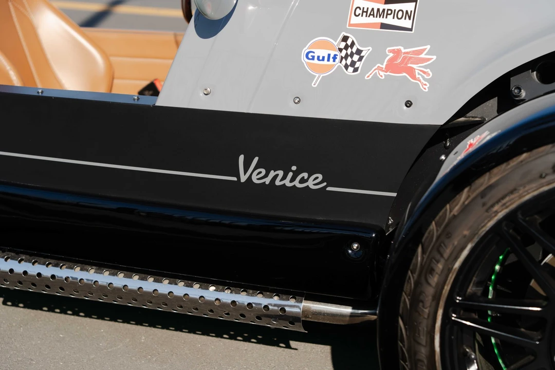 2022 Vanderhall Venice - Image 25 of 31