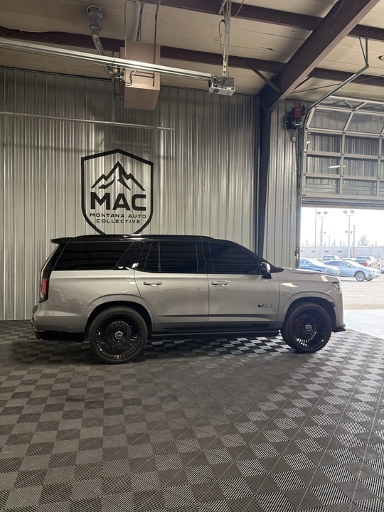 2023 Cadillac Escalade-V 5th Gen - Image 5 of 31