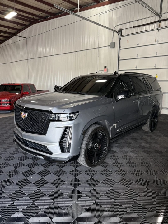 2023 Cadillac Escalade-V 5th Gen - Image 2 of 31
