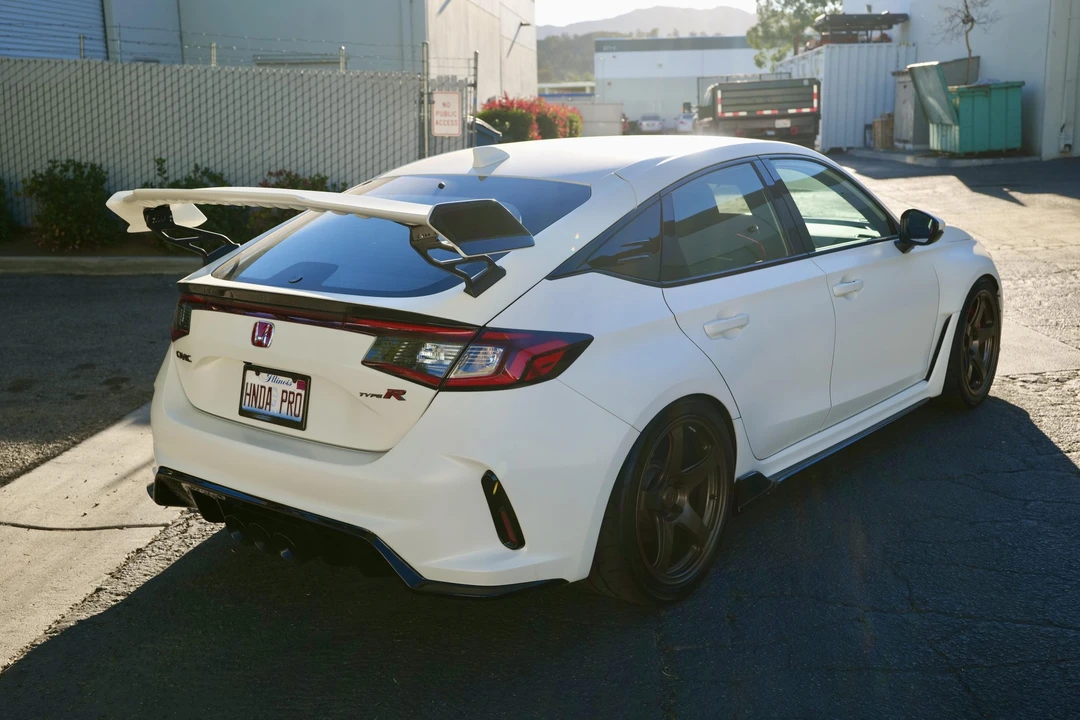 2023 Honda FL5 Civic Type R - Image 15 of 31