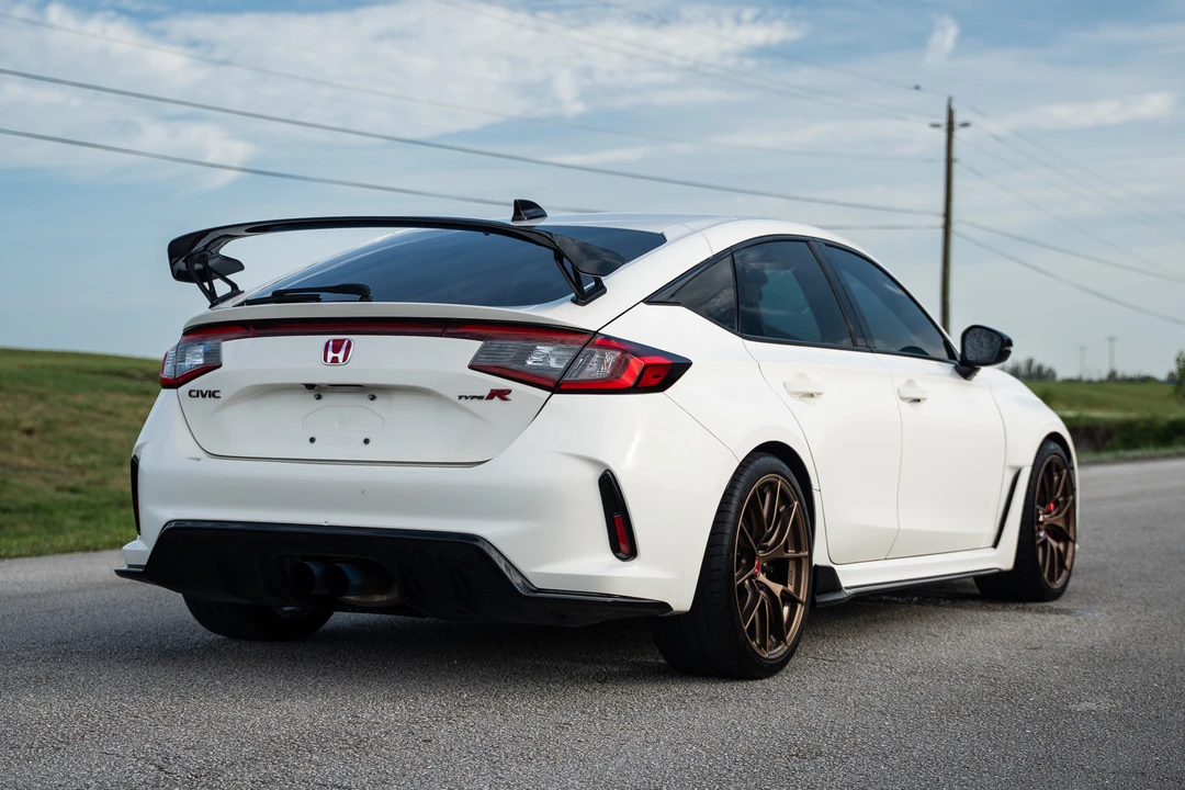 2023 Honda FL5 Civic Type R - Image 8 of 31