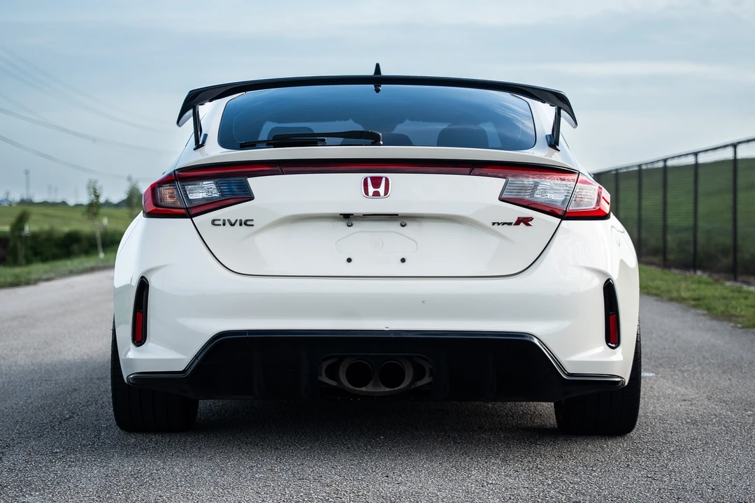 2023 Honda FL5 Civic Type R - Image 10 of 31