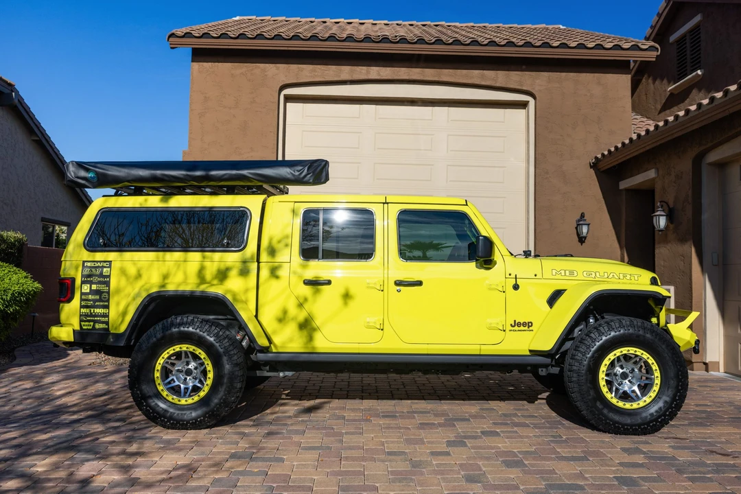 2023 Jeep JT Gladiator - Image 15 of 31