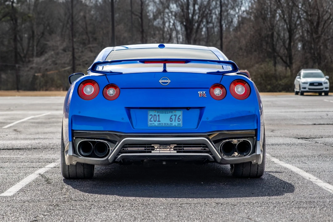 2023 Nissan R35 GT-R Premium - Image 8 of 31