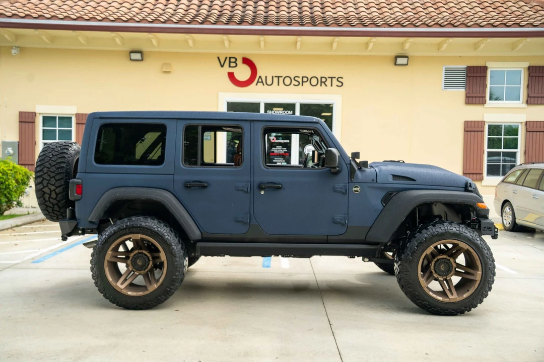 2024 Jeep JL Wrangler - Image 13 of 31