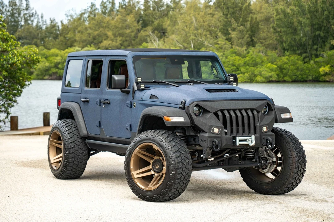 2024 Jeep JL Wrangler - Image 15 of 31