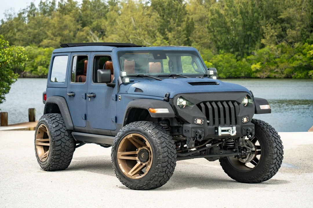 2024 Jeep JL Wrangler - Image 17 of 31