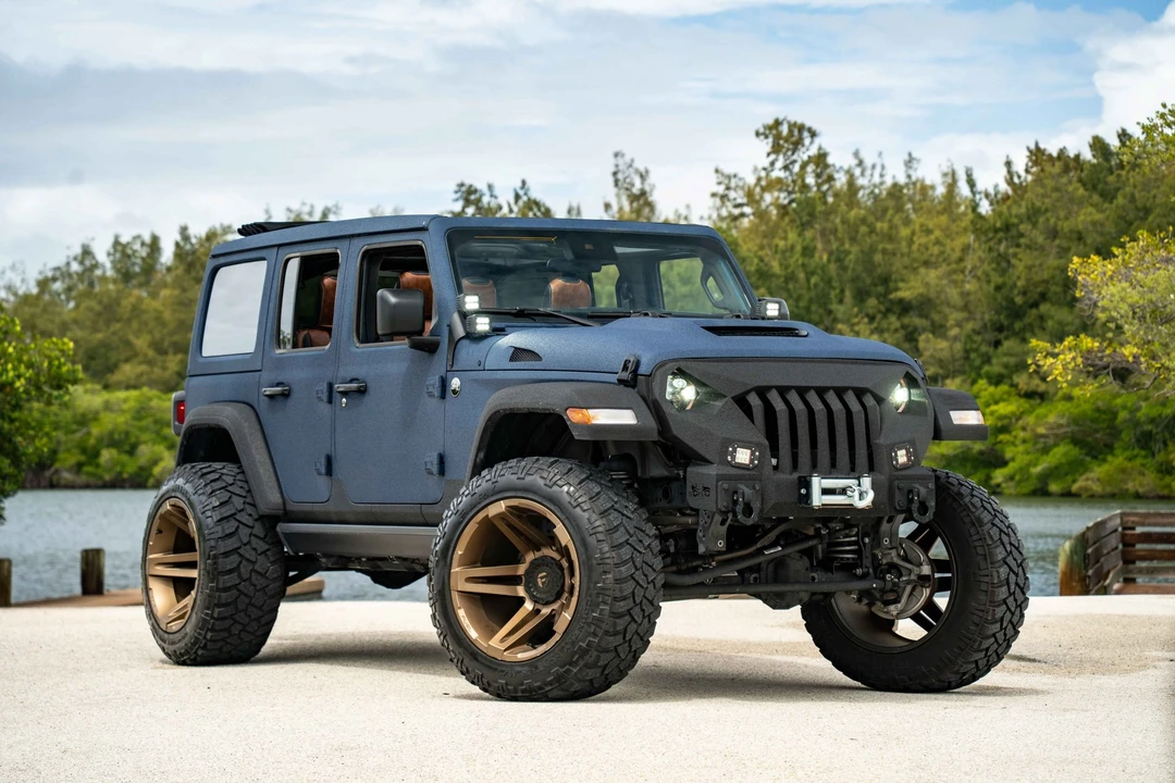 2024 Jeep JL Wrangler - Image 18 of 31