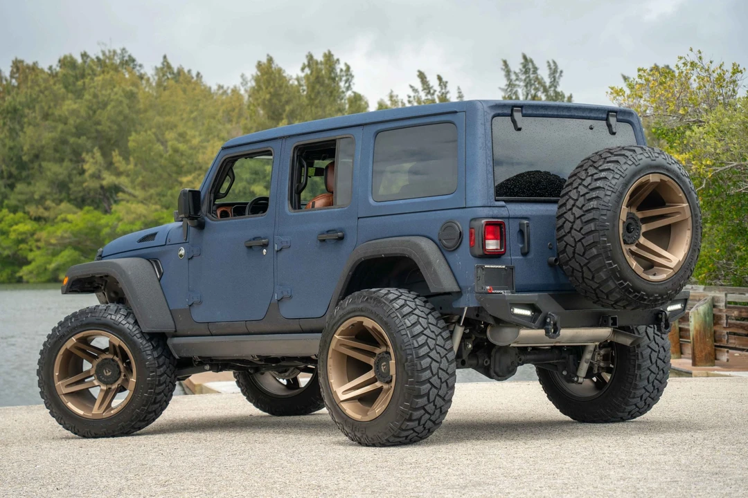 2024 Jeep JL Wrangler - Image 6 of 31