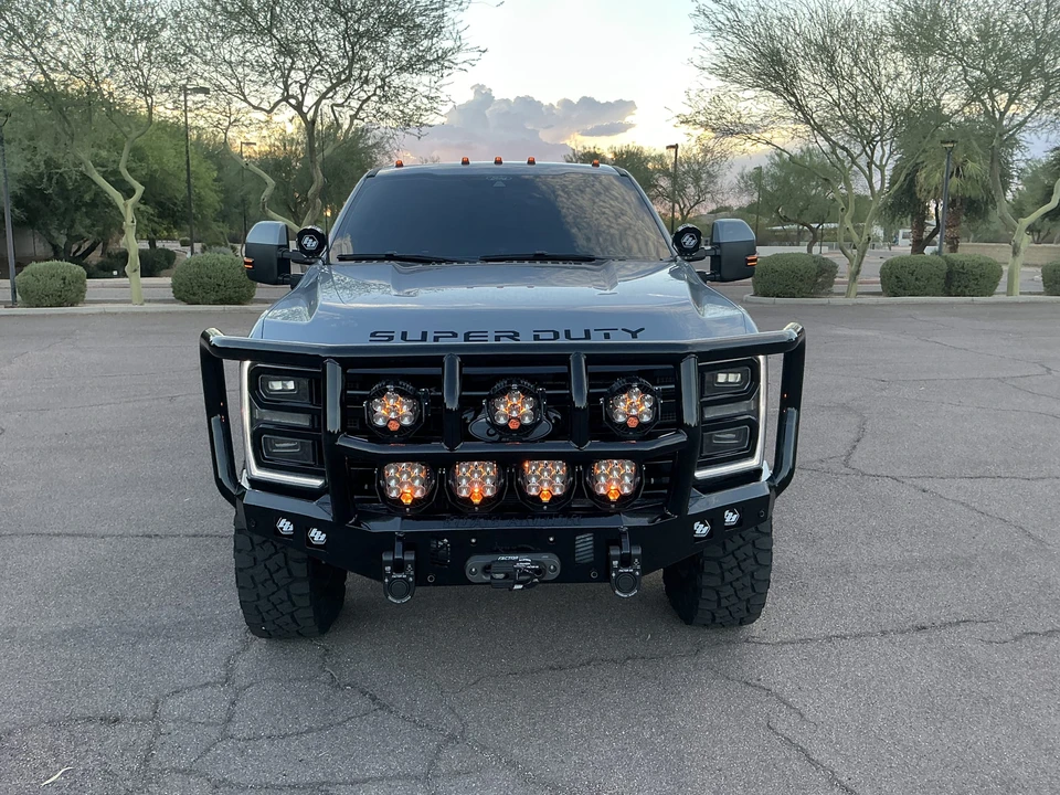 2025 Ford Super Duty 5th Gen - Image 7 of 31