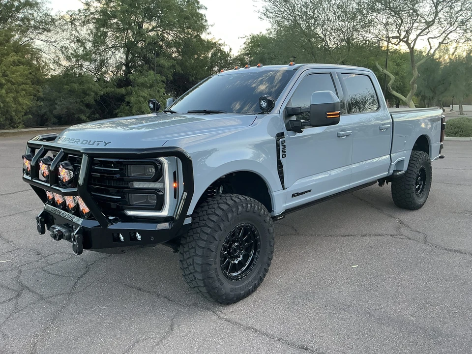 2025 Ford Super Duty 5th Gen - Image 12 of 31