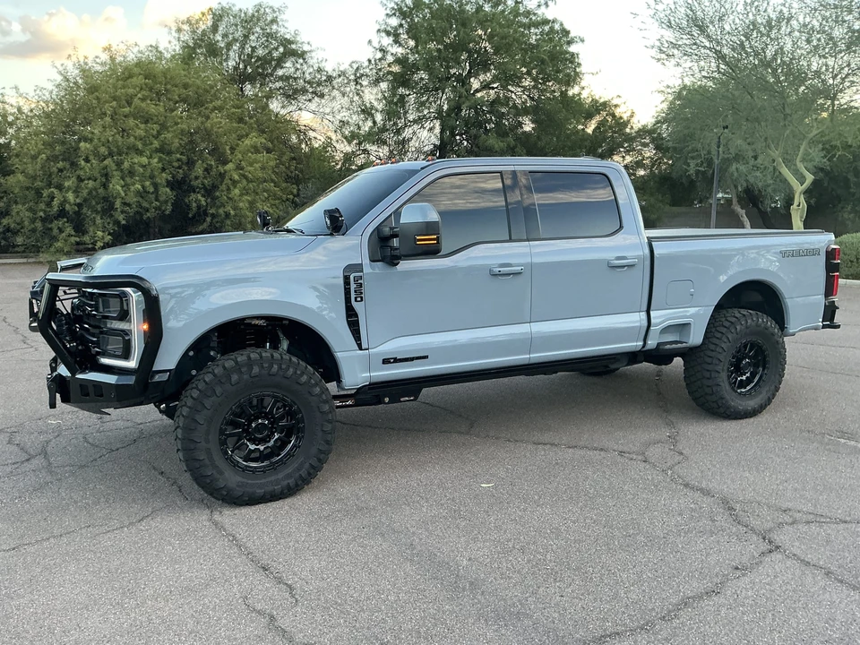 2025 Ford Super Duty 5th Gen - Image 13 of 31