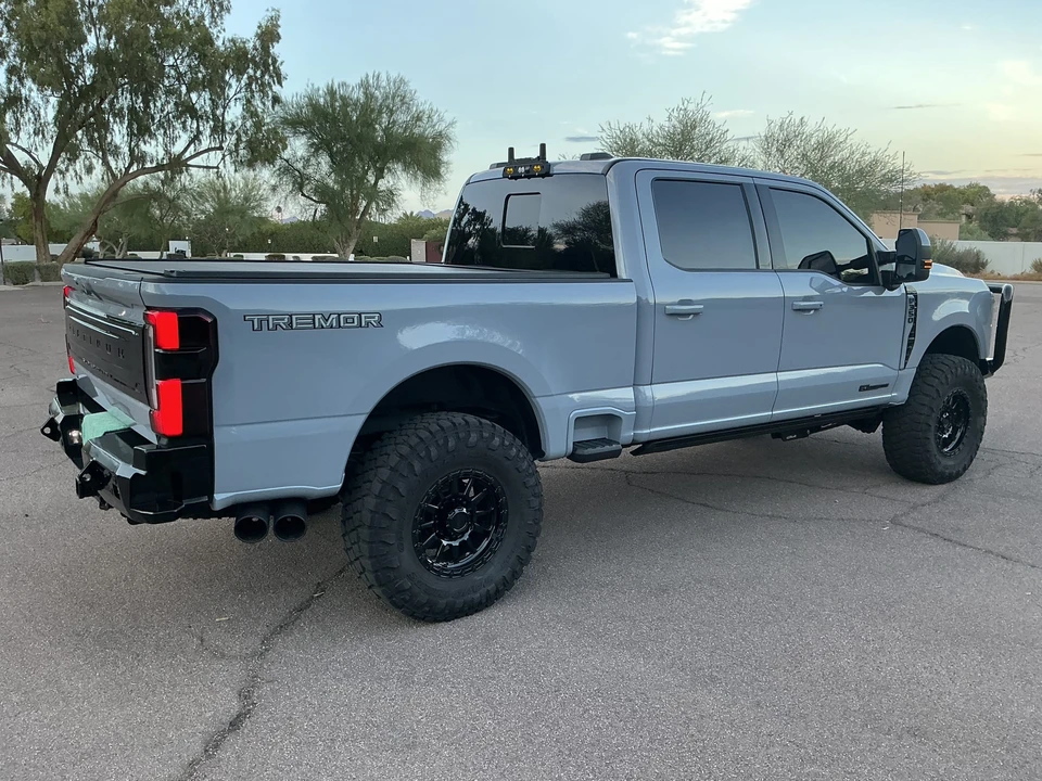 2025 Ford Super Duty 5th Gen - Image 26 of 31