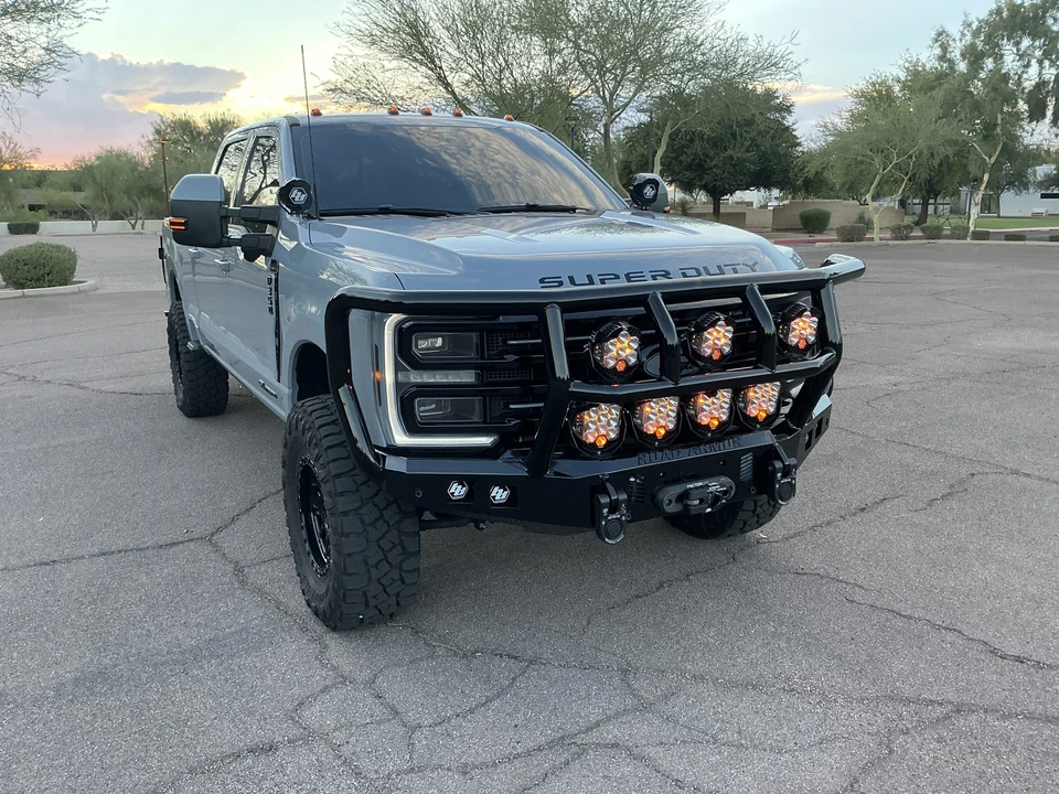 2025 Ford Super Duty 5th Gen - Image 5 of 31