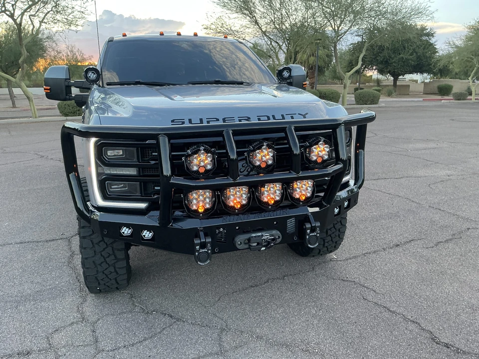 2025 Ford Super Duty 5th Gen - Image 6 of 31