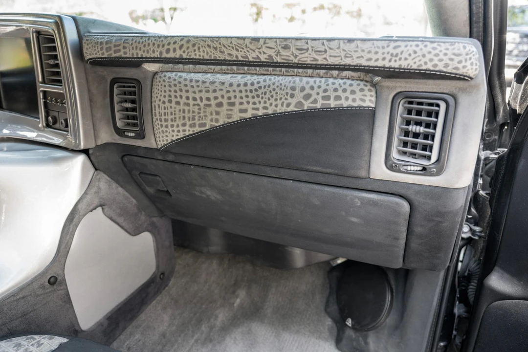 2003 Cadillac Escalade & EXT 2nd Gen - Image 30 of 31