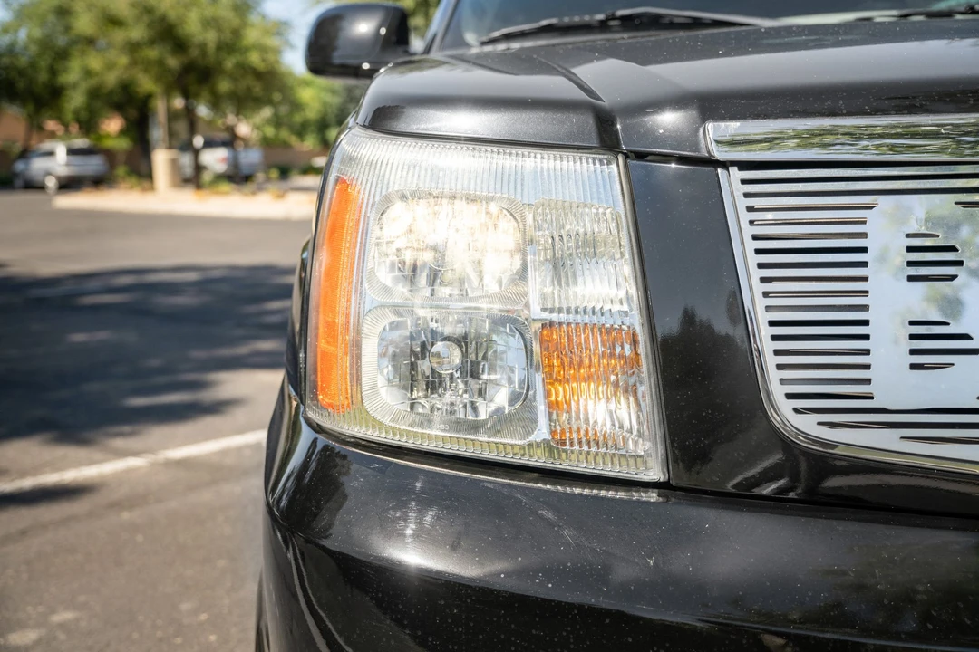 2003 Cadillac Escalade & EXT 2nd Gen - Image 12 of 31