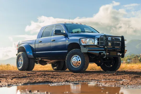 2007 Dodge Ram 3500 SLT Mega Cab Dually 4×4 Cummins