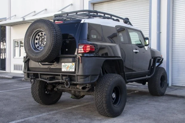 2007 Toyota FJ Cruiser - Image 2 of 8