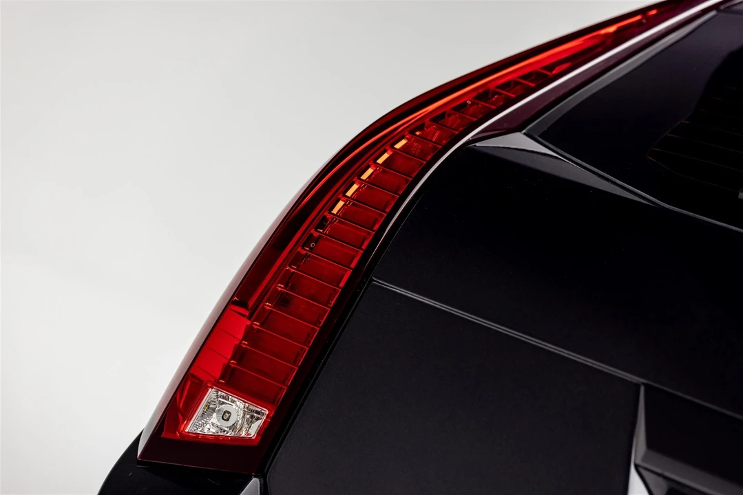 2013 Cadillac CTS-V 2nd Gen - Image 28 of 31