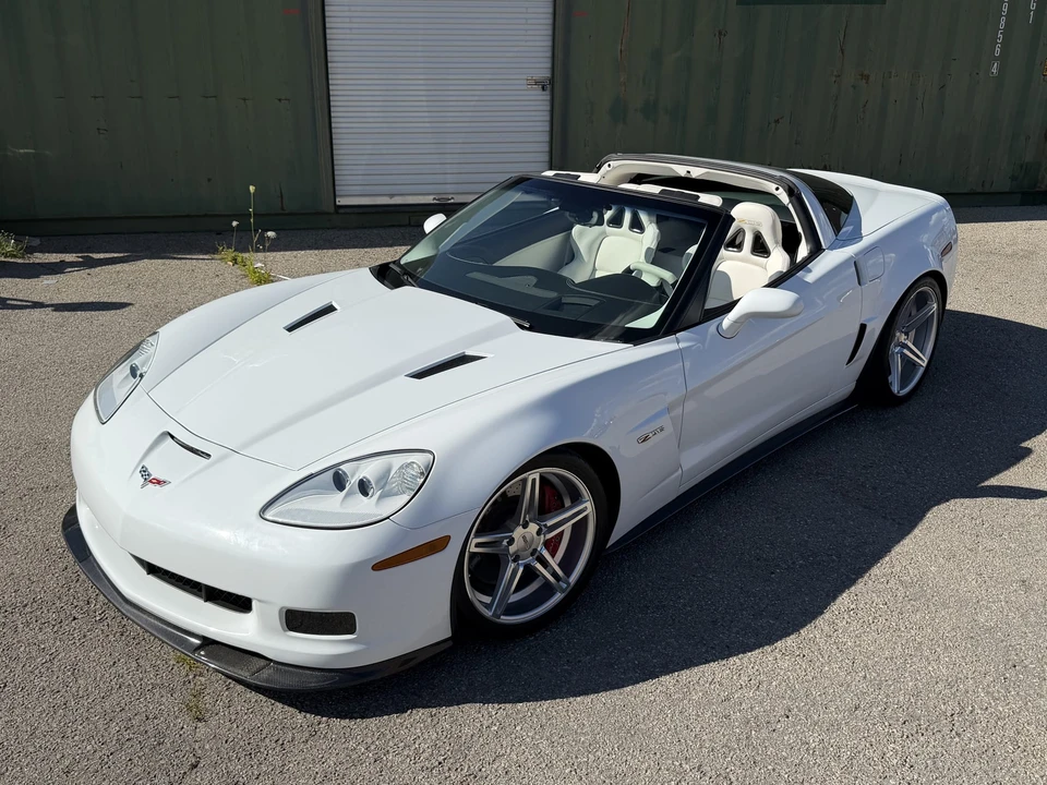 2006 Chevrolet Corvette C6 Z06 - Image 2 of 31