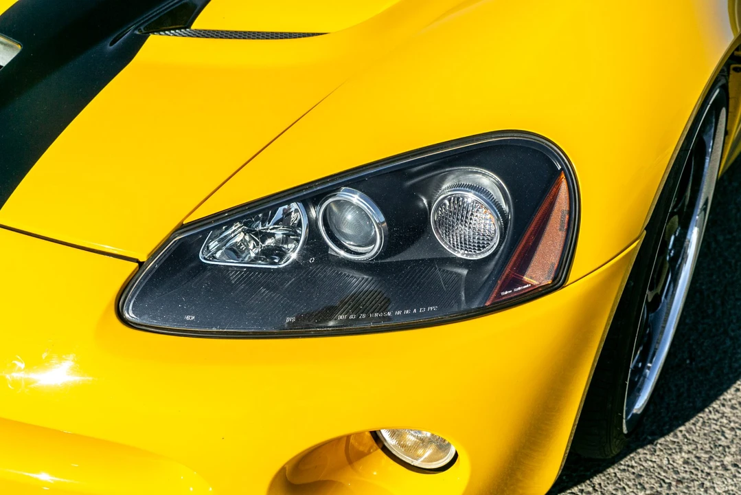 2006 Dodge Viper 3rd Gen - Image 14 of 31