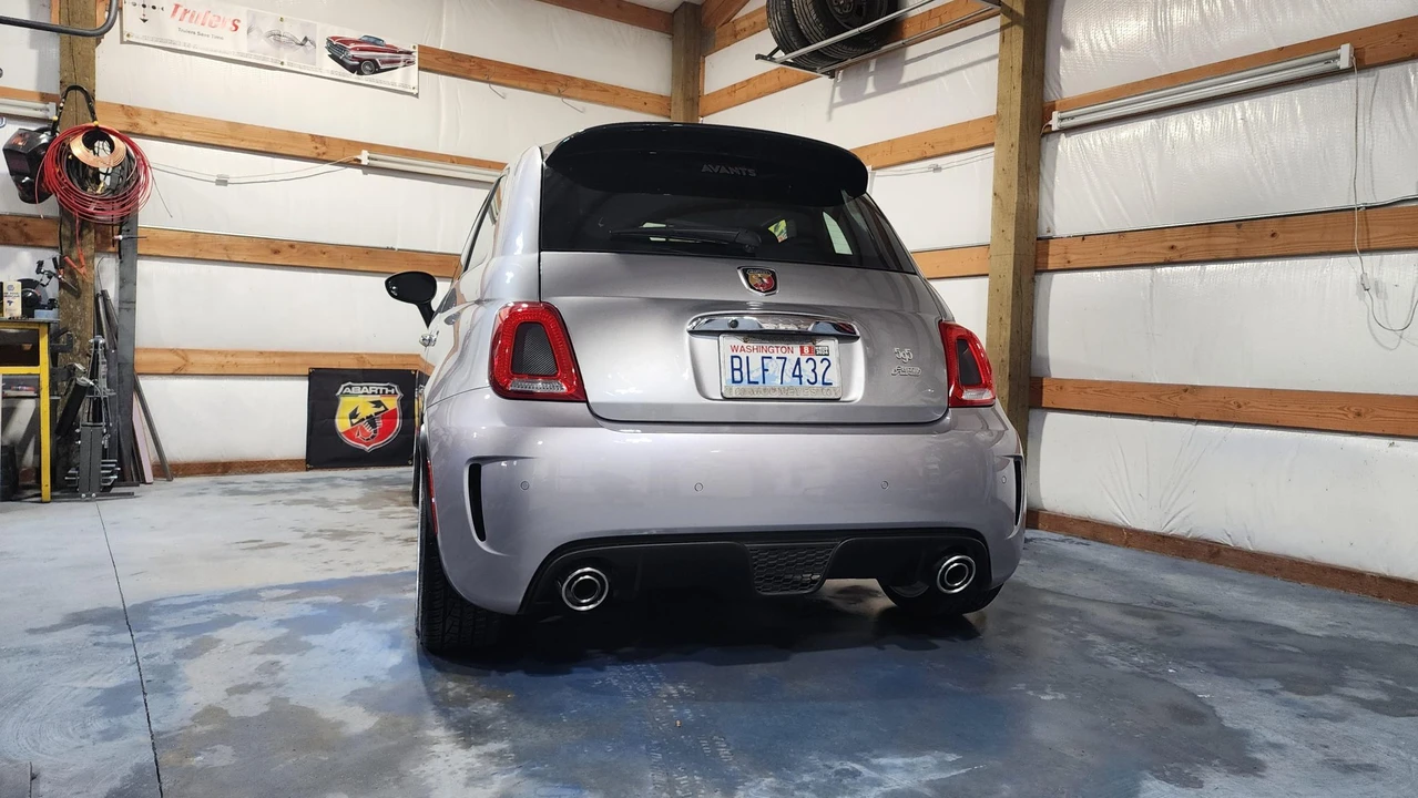 2018 Fiat Abarth 500 - Image 11 of 31
