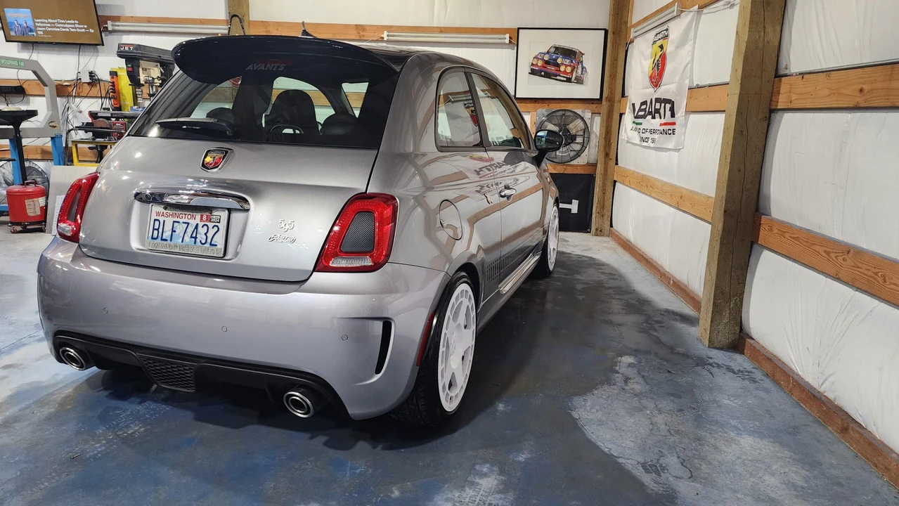 2018 Fiat Abarth 500 - Image 10 of 31