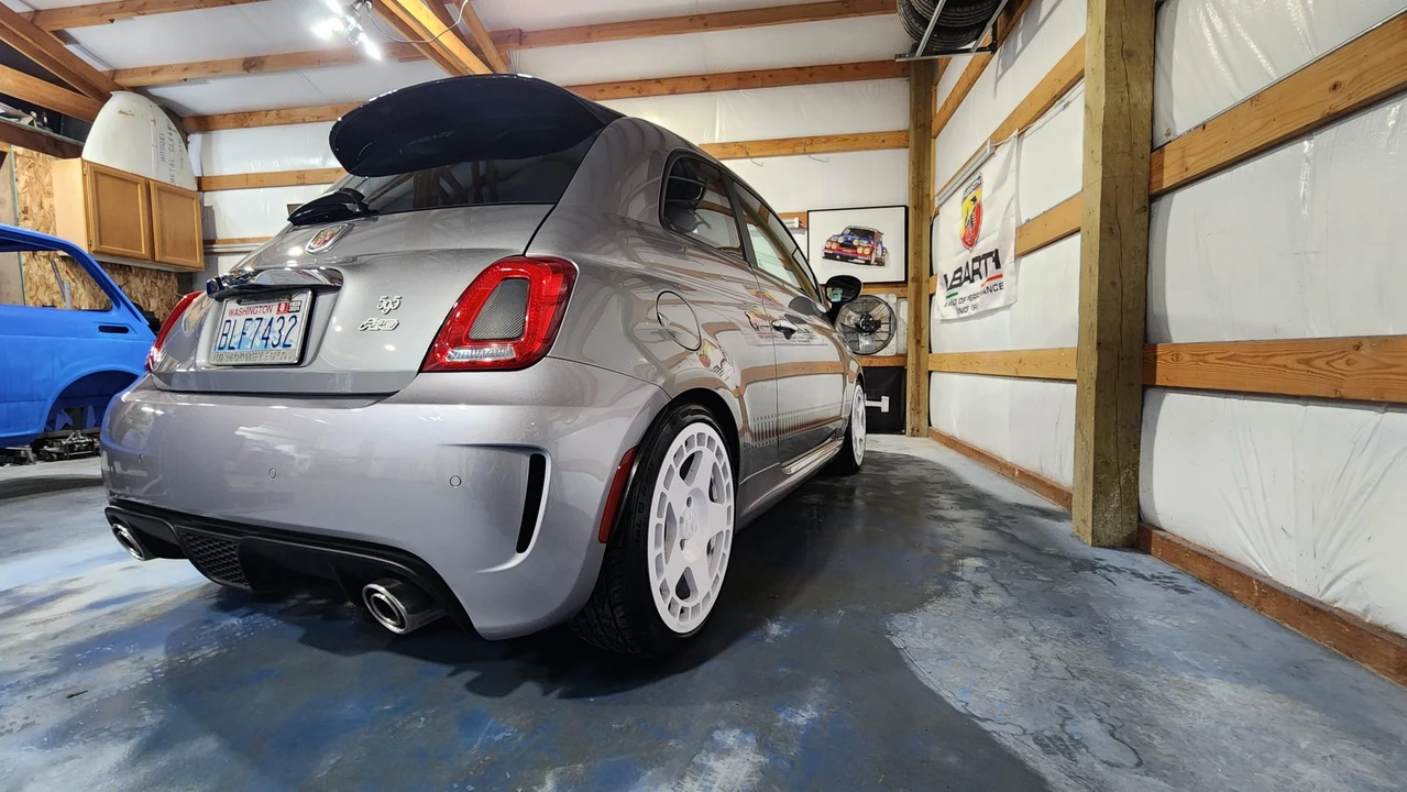 2018 Fiat Abarth 500 - Image 8 of 31