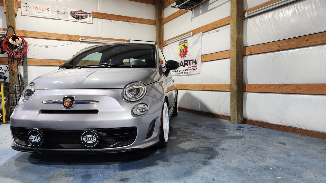 2018 Fiat Abarth 500 - Image 5 of 31